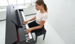 Casio GP-310 im Raum