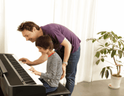 Das Korg B2 BK ist für Anfänger sehr geeignet und kann bei Tastenexpress gemietet werden.