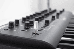 MODAL Argon8 - Beweglicher X/Y-Joystick